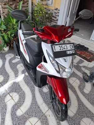 Jual bekas HONDA BEAT ESP 2015,lokasi di Karawang Barat