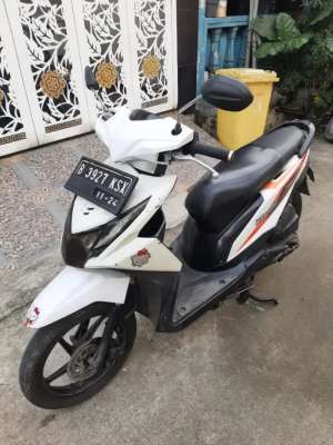 Jual bekas Honda Beat Fi 2014 ss BPKB aja,mesin bagus stater hidup, Bekasi Kota,lokasi di Cilacap Selatan