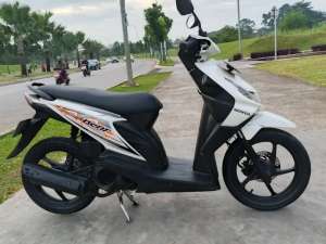Jual bekas Honda beat karbu 2012 Stater tokcer halus mulus terawat,lokasi di Pondok Aren