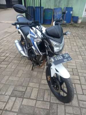 Jual bekas Honda cb150r mash ori,lokasi di Cikupa