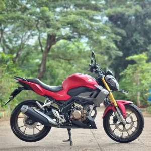 Jual bekas HONDA CB150R MERAH 2021 KM LOW SUPER ISTIMEWA SIAP GAS,lokasi di Gading Serpong