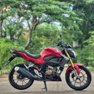 Jual bekas HONDA CB150R MERAH DOFF 2021 KM 8000 ASLI LIKE NEW PAJAK HIDUP,lokasi di Cilangkap