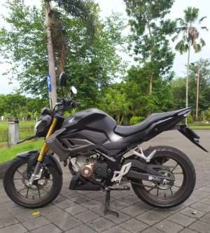 Jual bekas Honda CB150R STREETFIRE,lokasi di Denpasar Barat
