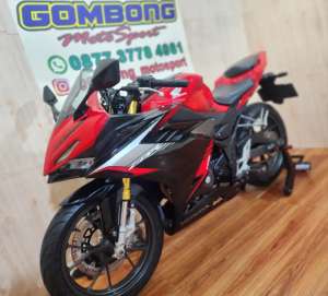 Jual bekas HONDA CBR 150 2021 . ALL NEW CBR 150R jos,lokasi di Bekasi Timur