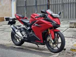 Jual bekas Honda Cbr 250rr ABS km2000 pembelian 2020 nik 2019 Red doff cbr250rr,lokasi di Penjaringan