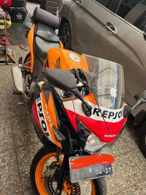 Jual bekas Honda CBR Repsol CBU Thailand,lokasi di Cimanggis