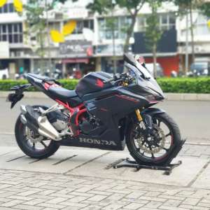 Jual bekas HONDA CBR250RR ABS SP 2023 KM 1RB LIKE NEW,lokasi di Cinere