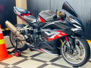 Jual bekas Honda cbr250rr fullspec modif cbr 250 rr babby rr cbr250 cbr 250,lokasi di Waru