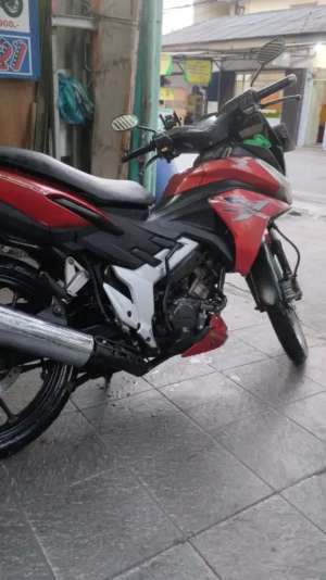 Jual bekas HONDA CS 1 red orisinil,lokasi di Kebon Jeruk