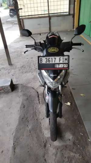 Jual bekas Honda cs1 2012 lengkap,lokasi di Cibitung