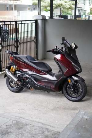 Jual bekas Honda Forza 350cc 2023 KM ONLY 6000 perakMODIF 80JT FP Pajak panjang,lokasi di Batununggal