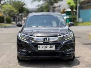 Jual bekas HONDA HRV SE 1.5 AT 2018 HIJAU OLIVE PAJAK PANJANG,lokasi di 