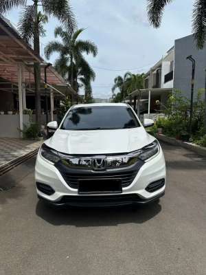 Jual bekas Honda HRV SE 2021 Mulus Km rendah Khusus Pembeli serius,lokasi di 