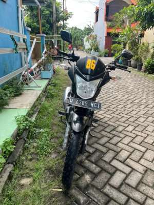 Jual bekas Honda Megapro Monoshok 2012 lengkap hidup,lokasi di Buduran
