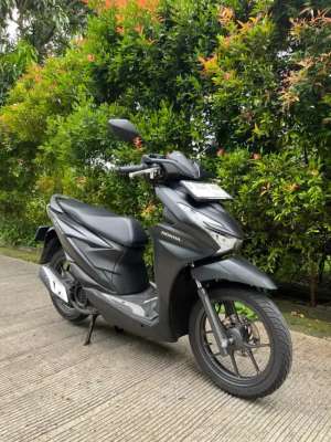 Jual bekas Honda New Beat Deluxe Smartkey Tahun 2024 GRESS,lokasi di Karang Tengah