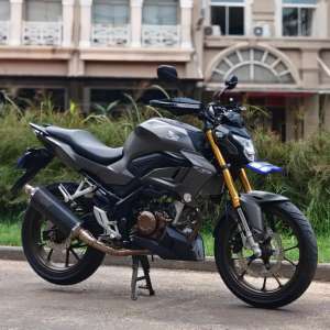 Jual bekas HONDA NEW CB150R NIK 2022 GREY LOW KM 5K,lokasi di Jatiwarna