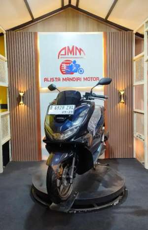 Jual bekas HONDA PCX 160 ABS TH.2024, Km LOW.,lokasi di Cimanggis
