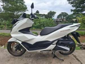 Jual bekas Honda PCX 160cc ABS tahun 2024,lokasi di Bekasi Barat