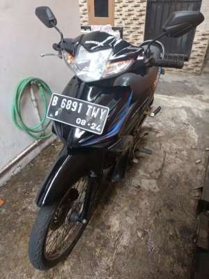 Jual bekas Honda Revo 110.Karbu Absolut 2009,lokasi di Matraman