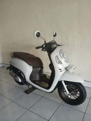 Jual bekas Honda scoopi fi thn .2023 cash Bali dharma.motor,lokasi di Kuta