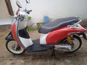 Jual bekas HONDA SCOOPY TAHUN 2012 PAJAK OF,lokasi di Kebayoran Lama