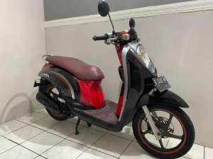 Jual bekas Honda Scoopy th 2012 PAJAK HIDUP,lokasi di Pesanggrahan