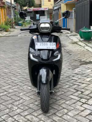 Jual bekas HONDA STYLO 160cc, TAHUN 2024, KAYAK BARU, KM MASIH 1.200 PERAK.,lokasi di Dau