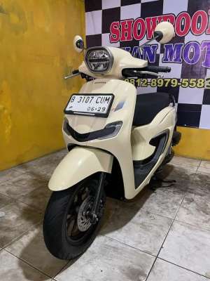 Jual bekas Honda stylo cbs 160 2024,lokasi di Pondok Aren