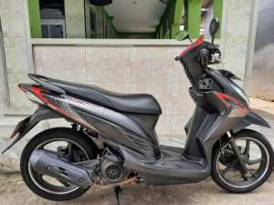 Jual bekas Honda Vario 110 LED iss tahun 2015,lokasi di Matraman