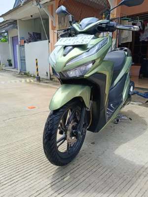 Jual bekas Honda Vario 150cc 2019 New LED Gen 2 Warna Matte Brown Cekolat Muda,lokasi di Sukmajaya