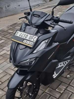 Jual bekas HONDA VARIO 160 CBS 2023 KM 3 RB,lokasi di Cimahi Tengah