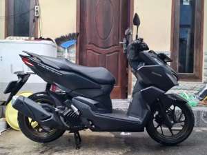 Jual bekas Honda Vario 160cc CBS tahun 2024 siap pakek,lokasi di Jatinegara