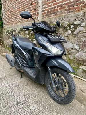 Jual bekas Honda Vario LED 150,lokasi di Cimahi Utara
