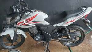 Jual bekas Honda Verza bekas,lokasi di Gunung Putri