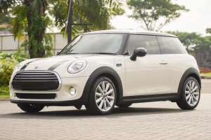 Jual bekas Hot Hatch Mini Cooper 3 Doors Turbo F56 2018 x1 gla200 a200 320i,lokasi di 