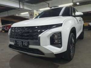 Jual bekas Hyundai Creta IVT Automatic STYLE 2023 gresss low km,lokasi di Jakarta DKI