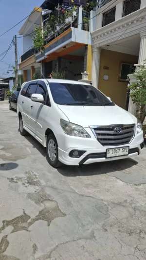 Jual bekas Innova Bensin Luxury AT 2013 Captain Seat,lokasi di 