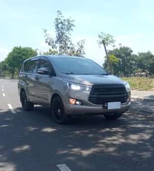 Jual bekas INNOVA DIESEL V 2.4 AT 2017 duniamobil,lokasi di 