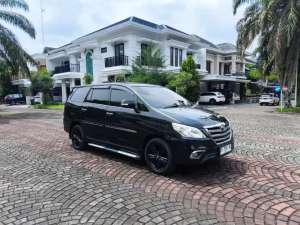 Jual bekas Innova V matic 2013,lokasi di 