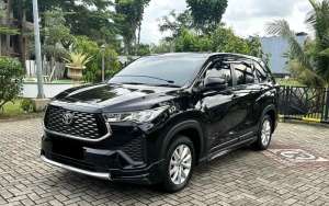 Jual bekas Innova zenix V hybrid 2023,lokasi di 