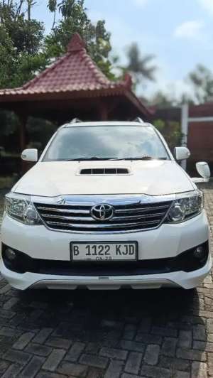 Jual bekas ISTIMEWA FORTUNER TRDS Matic AT2013 TGN1 Dari Baru Sangat Terawattt,lokasi di 