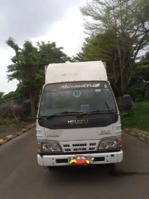 Jual bekas isuzu elf box nkr 55.box besi jumbo.tahun 2016.,lokasi di 