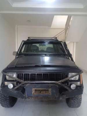 Jual bekas Jeep Cherokee XJ Limited 4.0 Automatic 1996,lokasi di 