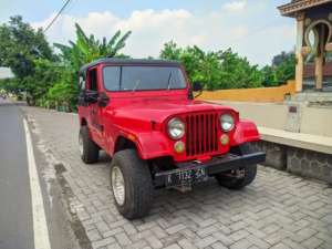 Jual bekas Jeep Cj7 2.4 plat k 1985 sulton mobil bekas bisa tukar tambah sekoto,lokasi di 