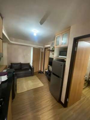 JUAL 2 KAMAR FURNISH LUXURY ATAS MALL APARTEMEN BASSURA CITY SHMRS lokasi di Jatinegara, tersedia melalui melalui situs Olx