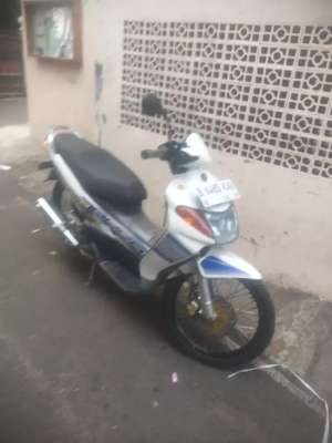 Jual bekas Jual aj jarang di pakai nouvo lele surat komplit mesin sehat,lokasi di Tanah Abang