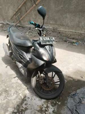 Jual bekas jUAl aja Suzuki skydrive,lokasi di Benda