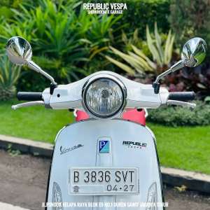 Jual bekas Jual cepat Piaggio Vespa PRIMAVERA 150 3V TAHUN 2015 Warna PUTIH,lokasi di Pasar Minggu