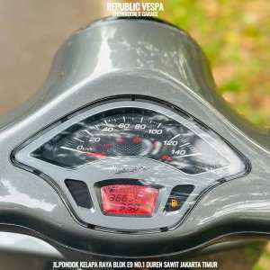 Jual bekas Jual cepat Piaggio Vespa PRIMAVERA 150 3V TAHUN 2014 Warna ABU GLOWSY,lokasi di Pondok Melati