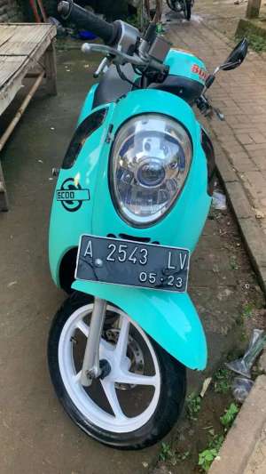 Jual Honda Scoopy lokasi di Anyar, tersedia melalui melalui situs Olx